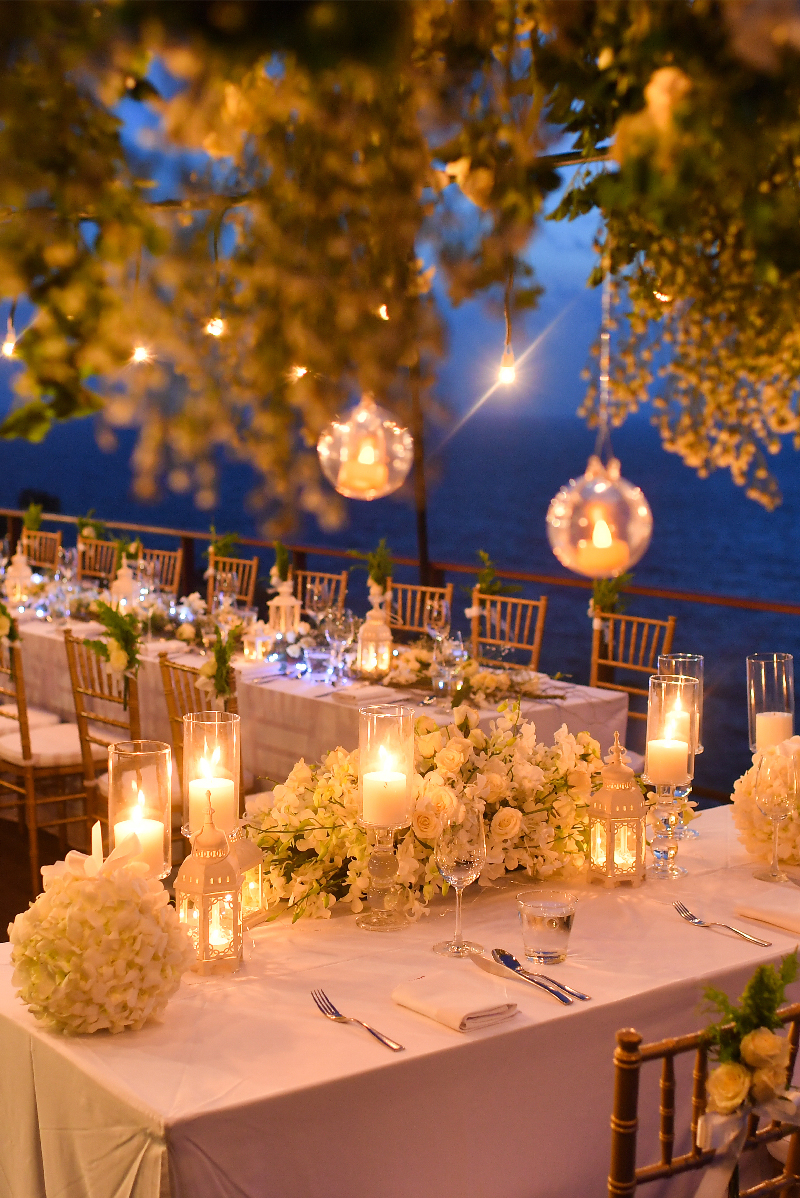 Elegant wedding table with a sea view