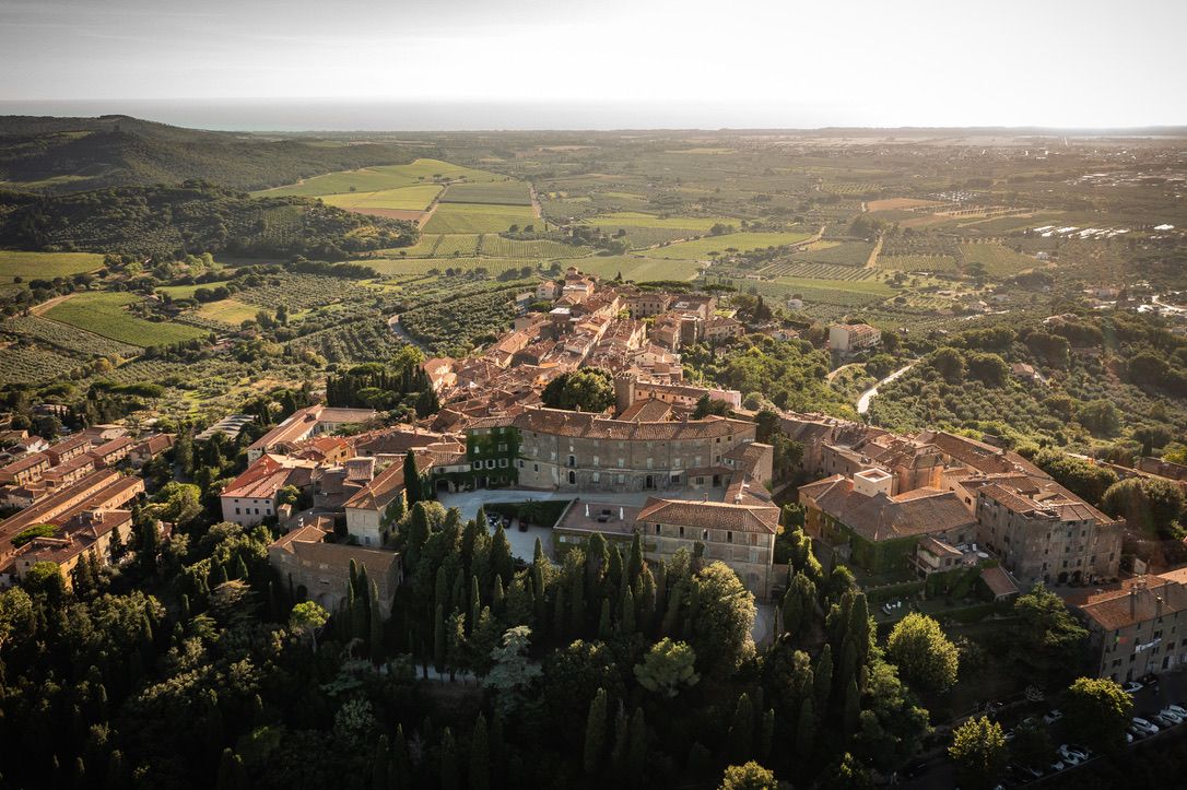 destination wedding planner castello di castagneto tuscany italy 1