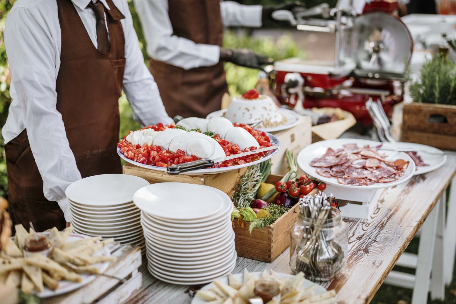 LisaElleWedding-Catering–1